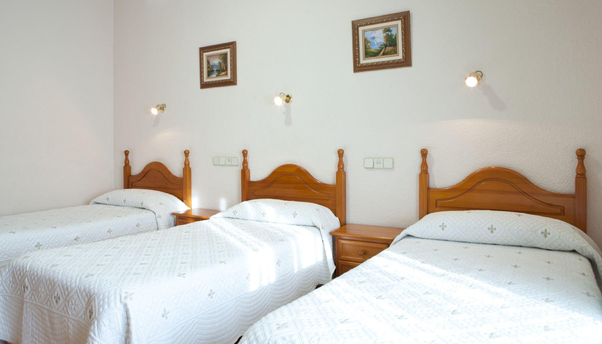 Hostal Zamora Madrid Exterior photo