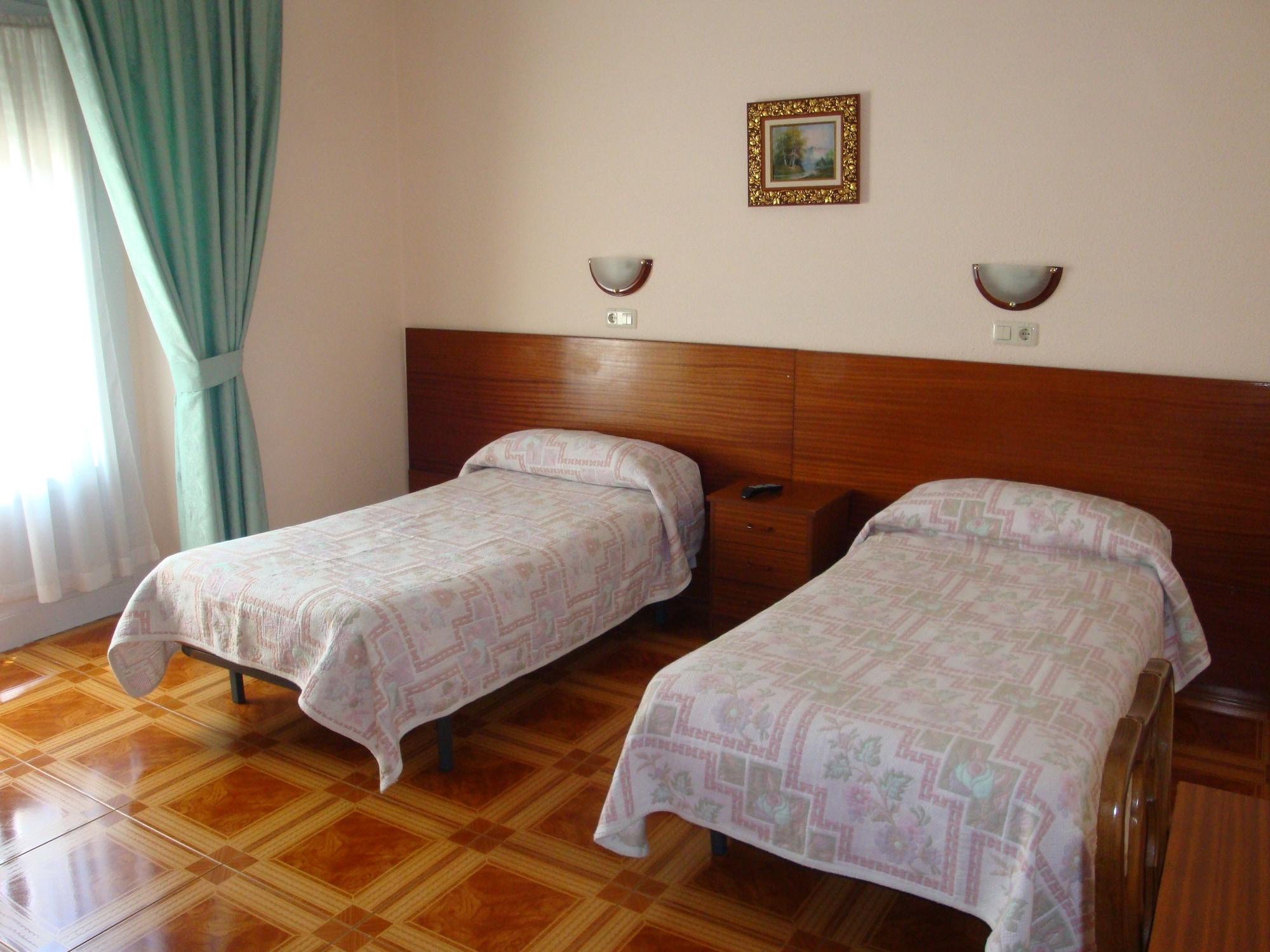 Hostal Zamora Madrid Exterior photo