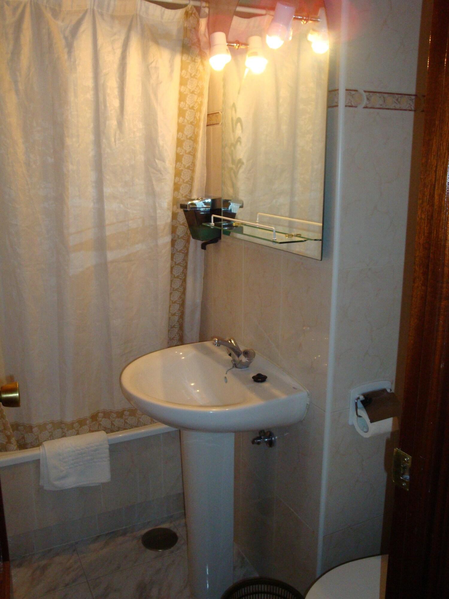Hostal Zamora Madrid Exterior photo