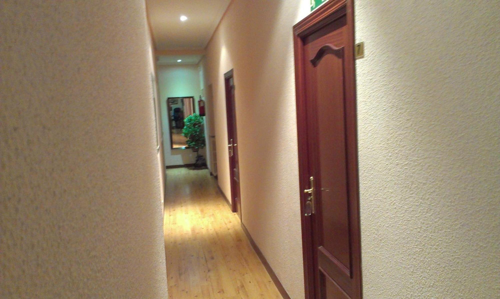 Hostal Zamora Madrid Exterior photo