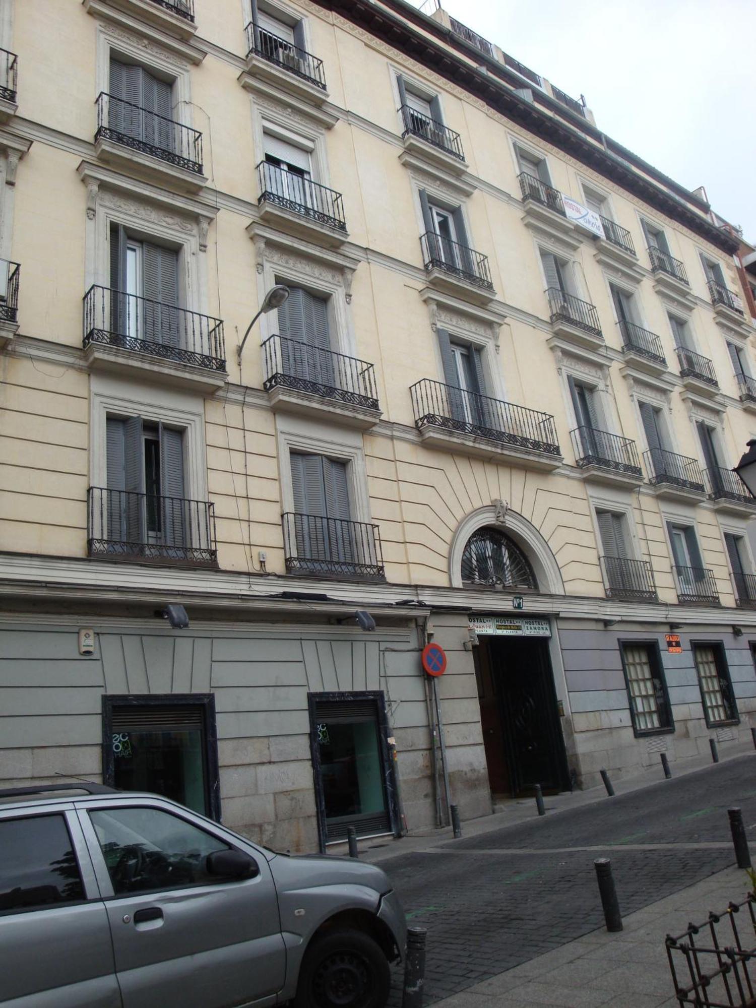 Hostal Zamora Madrid Exterior photo