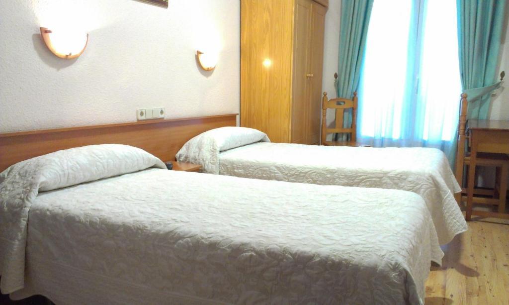 Hostal Zamora Madrid Exterior photo