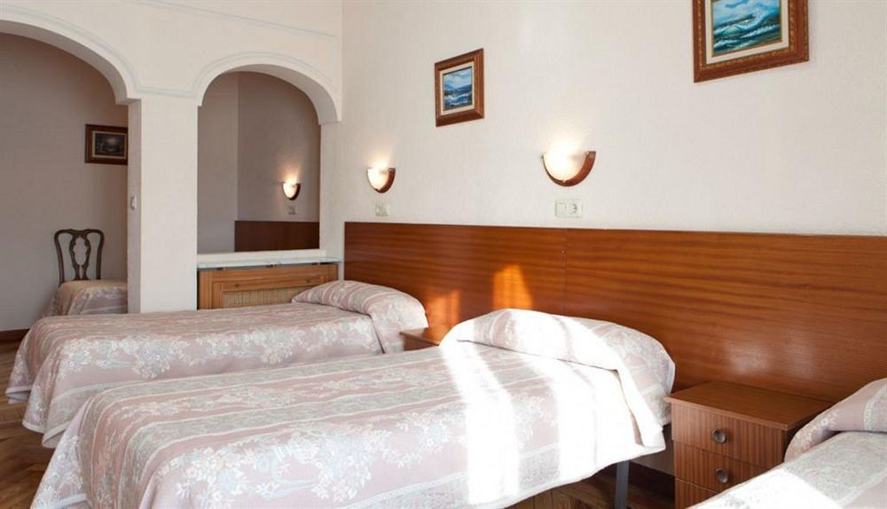 Hostal Zamora Madrid Exterior photo