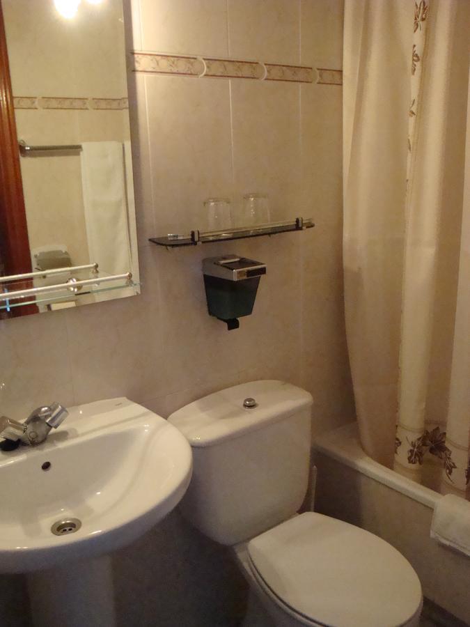Hostal Zamora Madrid Exterior photo