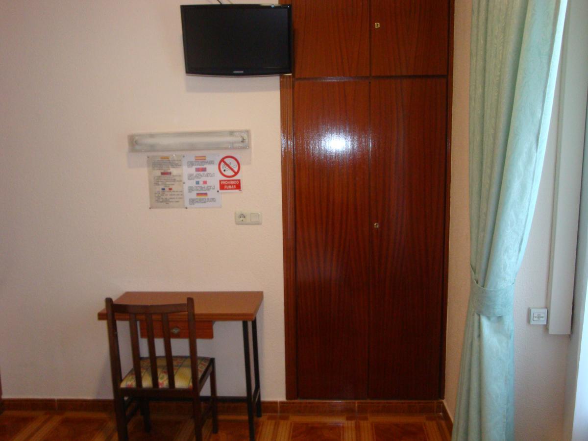 Hostal Zamora Madrid Exterior photo